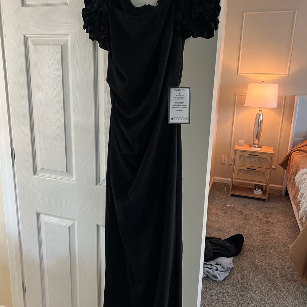 Black Formal Maxi Dress with Ruffled Puff Sleeves